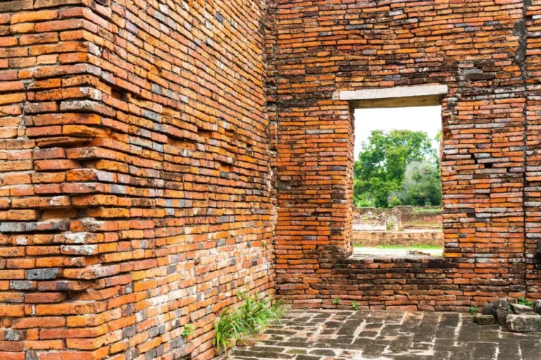 Mortar colour matching for brick restoration